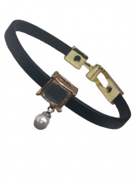 Γυναικείο μοντέρνο δερμάτινο βραχιόλι Μαύρη Ίρις 