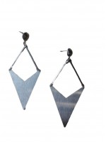 Γυναικείο μοντέρνο ατσάλινο σκουλαρίκι rock passion