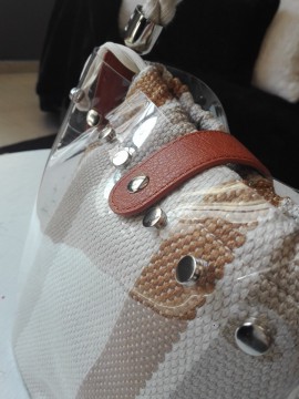 Γυναικεία τσάντα ώμου πουγκί διάφανο μαύρο