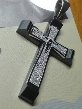Ανδρικός ατσάλινος σταυρός black religious